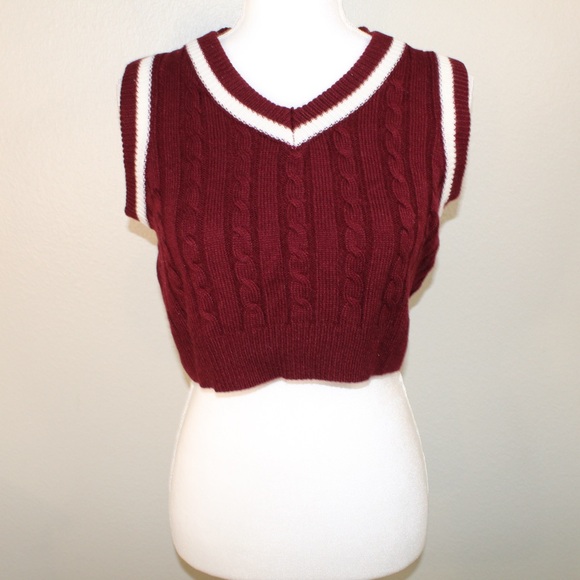 Romwe Women’s Burgundy Cable Knit Sleeveless Cropped Sweater Vest - Size Medium - Picture 4 of 9